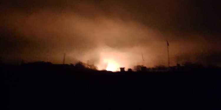 Artêşa Tirk a dagirker gelên herêma Cizîrê û Firatê li Efrînê topbaran dike