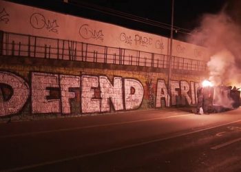 Ciwanên Kurd li Elmanya li her dere ketin qadan ji bo berxwedana Efrînê