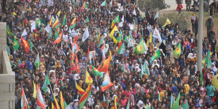 Jinên herêma Firatê Roja 8`ê Adarê pîroz kirin