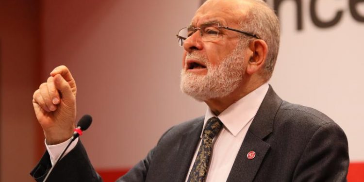 Karamollaoglu: AKPê Rewşa Awarte ji bo xwe dirêj kir
