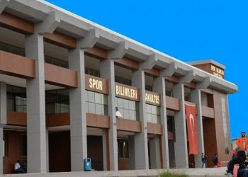 Xewndekarê Kurd yê Zanîngeha Uludagê rastî êrîşa Nîjatperestên Tirk hat