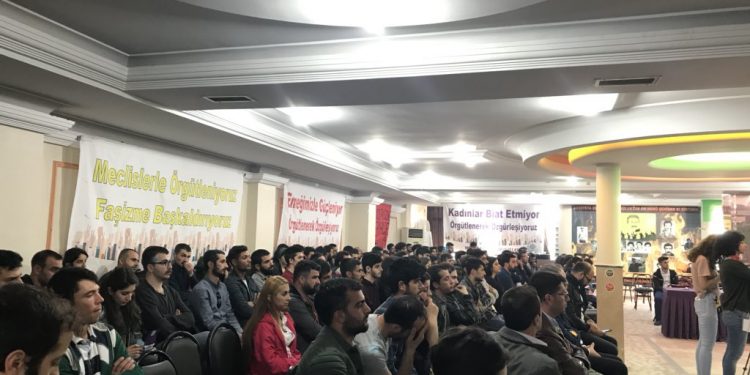 Konferansa Ciwanên HDP’ê li Îstanbulê berdewame