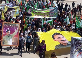 Li Kobanê tecrîda li ser Rêber Ocalan û dagirkeriya Tirk hat protestokitin