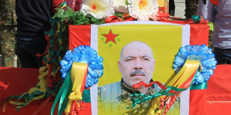 Li Kobanê Cenazeyê Şervanê YPG’ê Hate Oxirkirin
