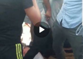 Li kampek Yûnanê êrîş li ser ciwanên Kurd pêk hat