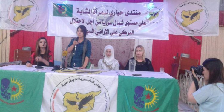 Jinên ciwan civînek berfireh li ser asta Bakurê Suryê di van kêliyan de li dar dixin