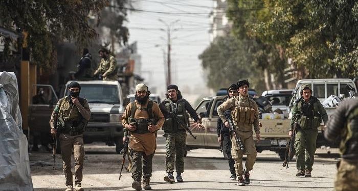 Li Efrînê xwepêşandanek li dijî  kiryarên dewleta Tirk û çeteyên wê derket