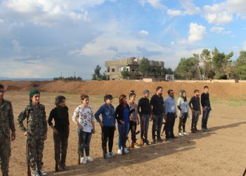 Ciwnên hemî partî û rêxistinên Rojava xwe di milê leşkerî de perwerde dikin