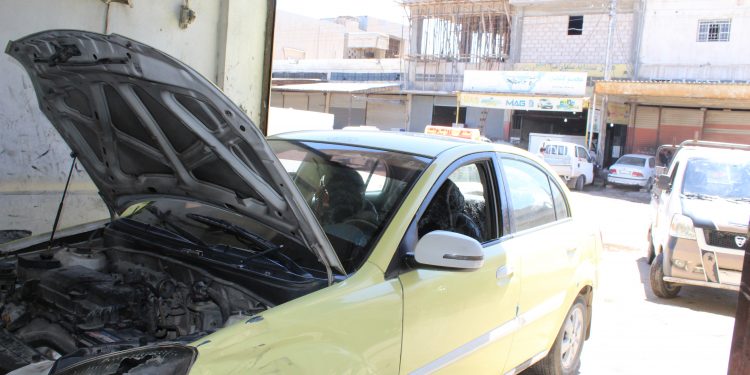 Ciwanên di pêşesaziyê de kar dikin: Em ji ber rewşa xwe ya aborî li vir kar dikin