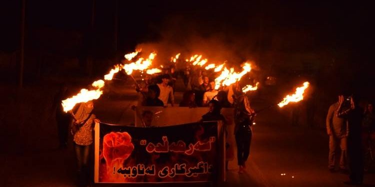 Mertalên zindî li Qendîlê meşek meşaleyan lidar xistin