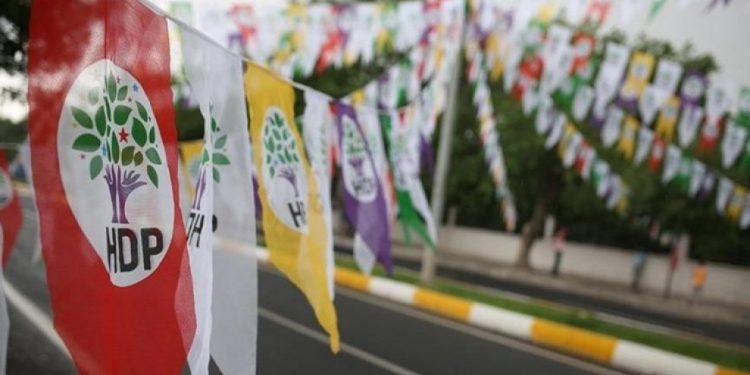 Ciwanên ku alên HDP’ê dadilqandin cezaya pere li wan hate birîn