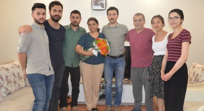 Namzetên Ciwan çûn serdana malbata Berkîn Elvan