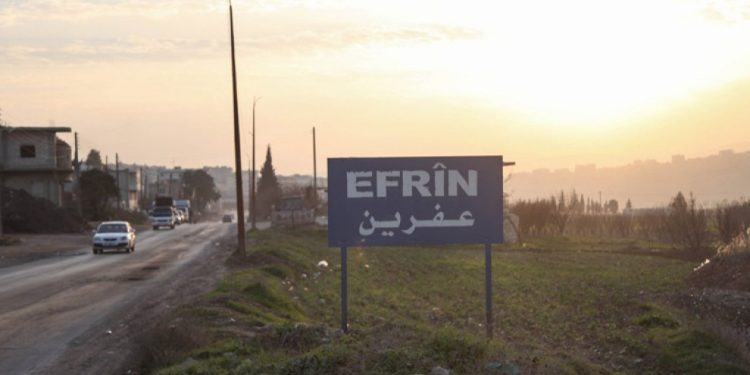 Çeteyan 17 welatiyên din li Efrînê revandin