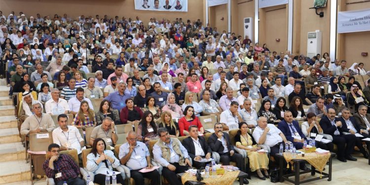 Kongreya TEV-DEM’ê dewam dike