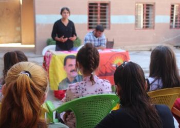 Ciwanên Şengalê civînên xwe yên li gund û navçeyan dewam dike