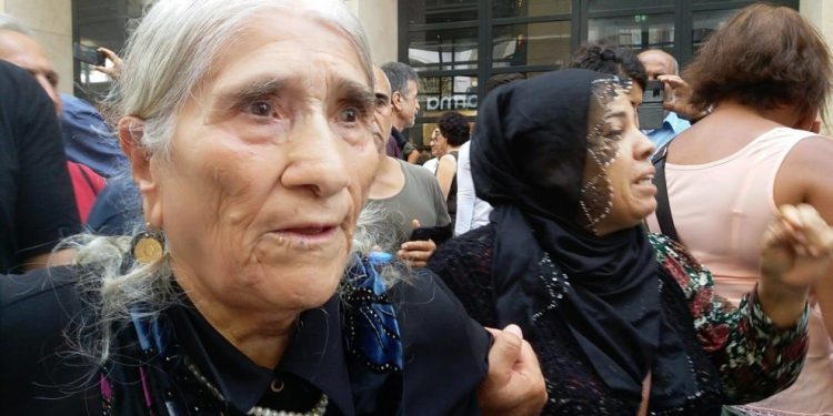 Dayikên Şemiyê rastî êrîşên polîsan hatin