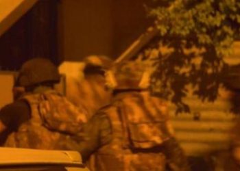 Li Stenbolê herî kêm 6 kes hatin girtin