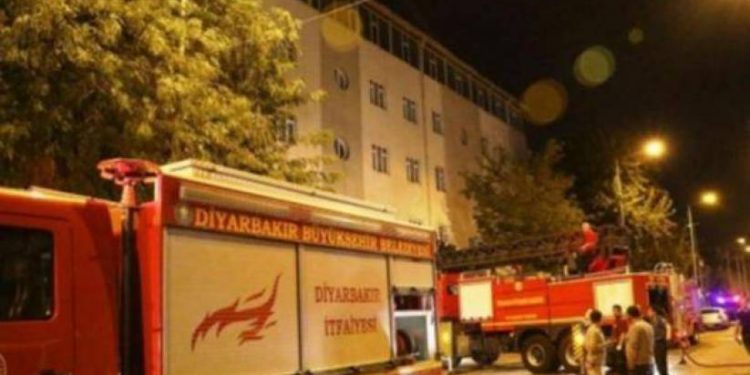 Li Amedê agir bi wargeheke xwendekaran ket