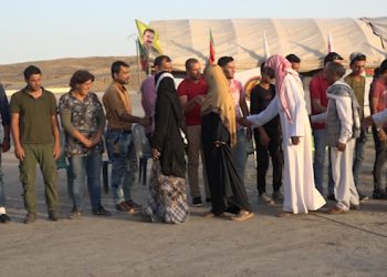 Serdana meclîsa Til Koçer li ciwanên Minbicê di Sêmalka de