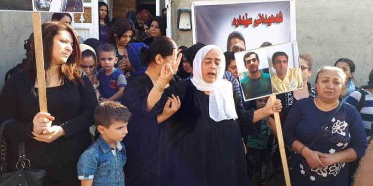 ‘Îran, cenazeyên zarokên me jî ditirse’