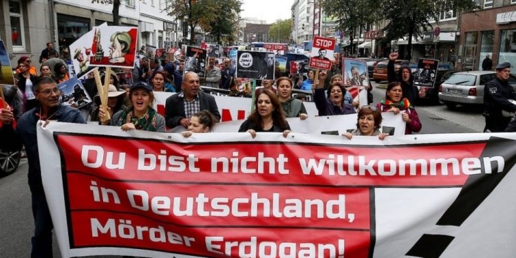 Partiyên Çep piştgiriyên baş didin protestoyên li dijî Erdogan