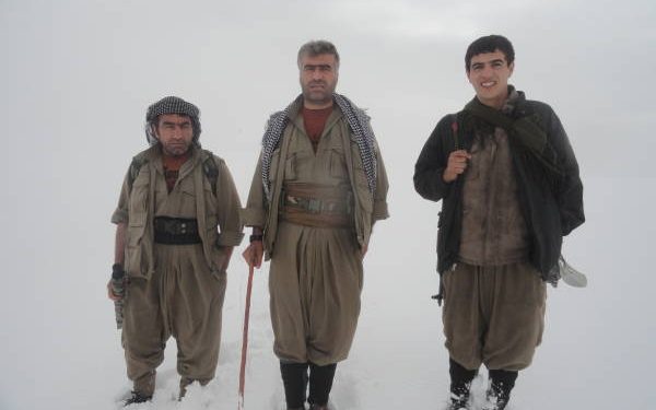 Tu Bi Çîrokên Egîd Mezin Bû Em Jî Bi Bîranînên te, Azad Sîsêr