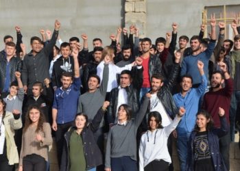 Ciwanên Mexmûr: Divê em her derê bikin qada serhildanê