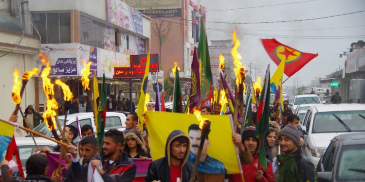 Ciwanên Başûr li dijî biryara DYA’yê û tecrîdê meşiyan