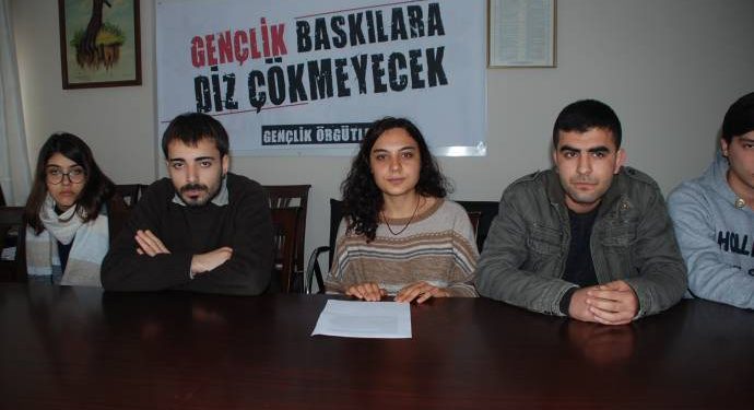 Tevgerên Ciwanan Ferzkirina Sixurtî Teşhîr Kirin