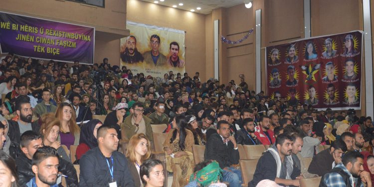 Kongreya Dirokî ya YCR’ê di roja xwe ya duyemîn de berdewam dike