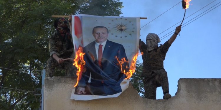 Meşa li Girê Spî: ‘Destên dirêjî Şoreşa Rojava bibe wê bi agir ciwanan bişewite!’