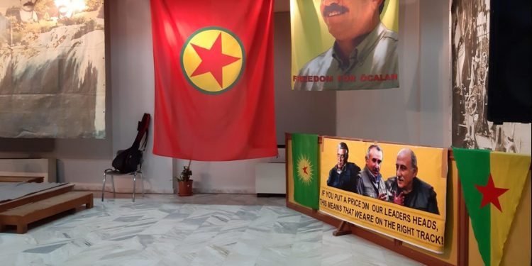 Ciwanan di Kampa Dîrokî Lavrîon’ê de Salvegera PKK Pîroz Kir.