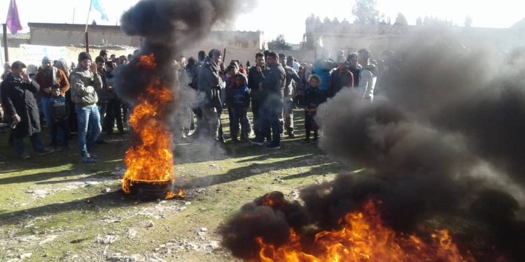 Ciwanên Mînbîç’ê tev lê nobeda konê ya li ser sînor bûn