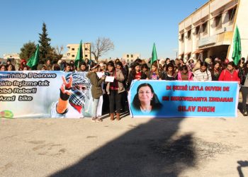 Yekîtiya Jinên Ciwan ji bo piştgiriya çalakiya Leyla Guven çalakiyek li darxist