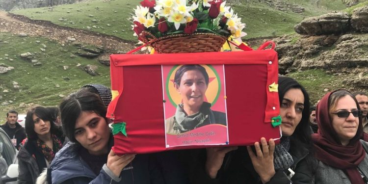 Gerillayê HPG Havîn Nisêbîn bi merasîmekê li Qendîl’ê spartin axê