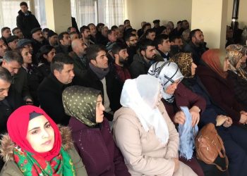 Di zêdetirî 100 cihan de civînên gel hate li dar xistin