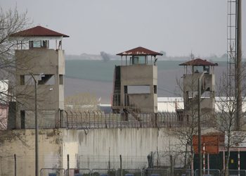 239 Girtî di grevê birçîbûnê de ne