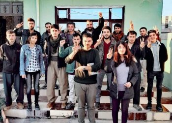 Ciwanên Welatparêz: Em ê hemû baregehan biruxînin