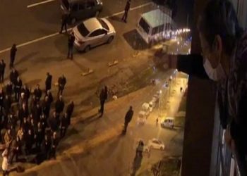 Leyla Guven silav da welatiyên ku ber malê wê kom bûn