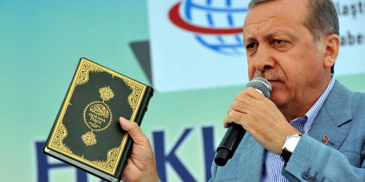 ANALÎZ- “Tiştê ku Dîktatorek ji Xwedê fêm bike, ew jî bixwe ye”