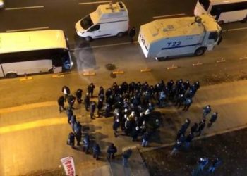 Polêsên dagirker êrîşê koma ber bi mala Leyla Guven de dimeşe kir