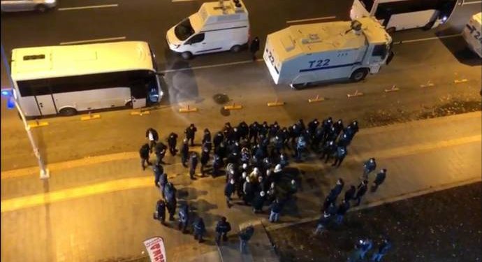 Polêsên dagirker êrîşê koma ber bi mala Leyla Guven de dimeşe kir