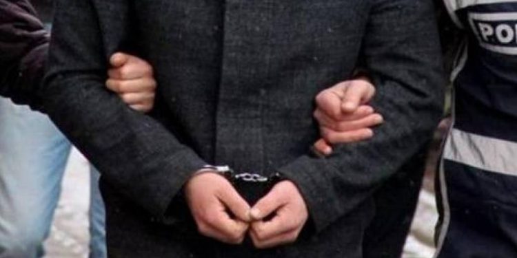 Li Farqîn’ê di nav de mîdura emnîyetê 4 polês ji ber diziyê hatin binçavkirin