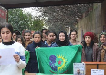 Ji Dêrîk’ê ji Rêberê Gelan Ocalan re 1000 name”