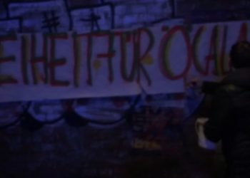 Ciwanên Kurd li Hamburg’ê li dijî tecrîdê çalakî li dar xistin