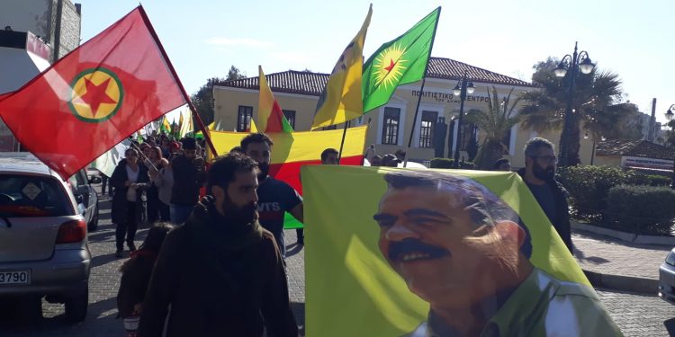 Li Lavrîonê li dijî tecrîdê daketin qadan