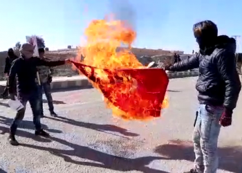 Ciwanên Dêre Zor’ê ala Tirkiye şewitandin