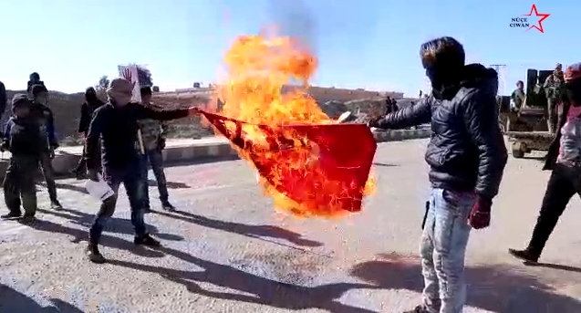 Ciwanên Dêre Zor’ê ala Tirkiye şewitandin