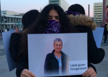 Ji Jinên Ciwan ên Azad Li Berlîn’ê Protestoya Bêdeng