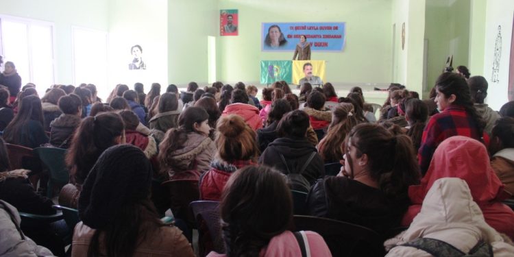 YJC ji bo şermezarkirina Komploya 15’ê Sibatê civînek li darxist